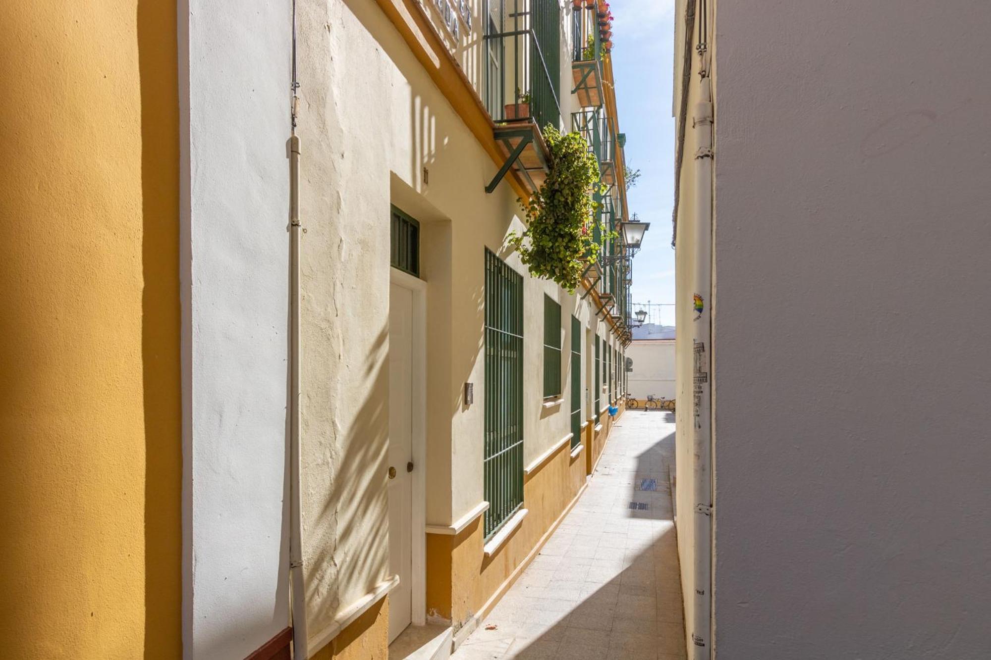 Bordador Central Courtyard By Valcambre Севилья Экстерьер фото